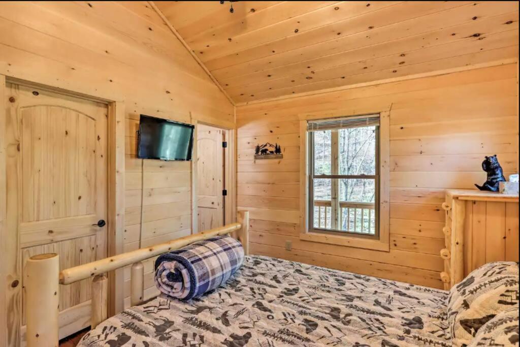 New Serene, Fun & Comfy Cabin- Covered Deck, Grill, Arcade Murphy Esterno foto